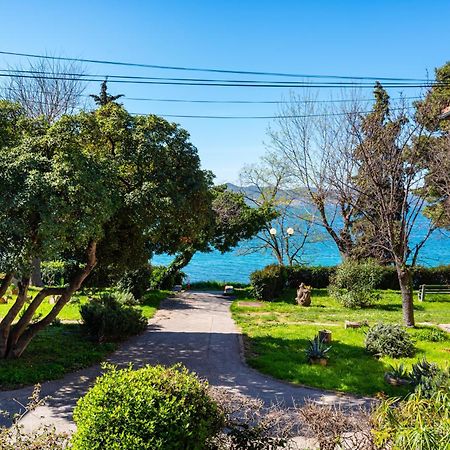 Ferienwohnung Kolovare Garden Oasis - First Row By Sea Zadar Exterior foto