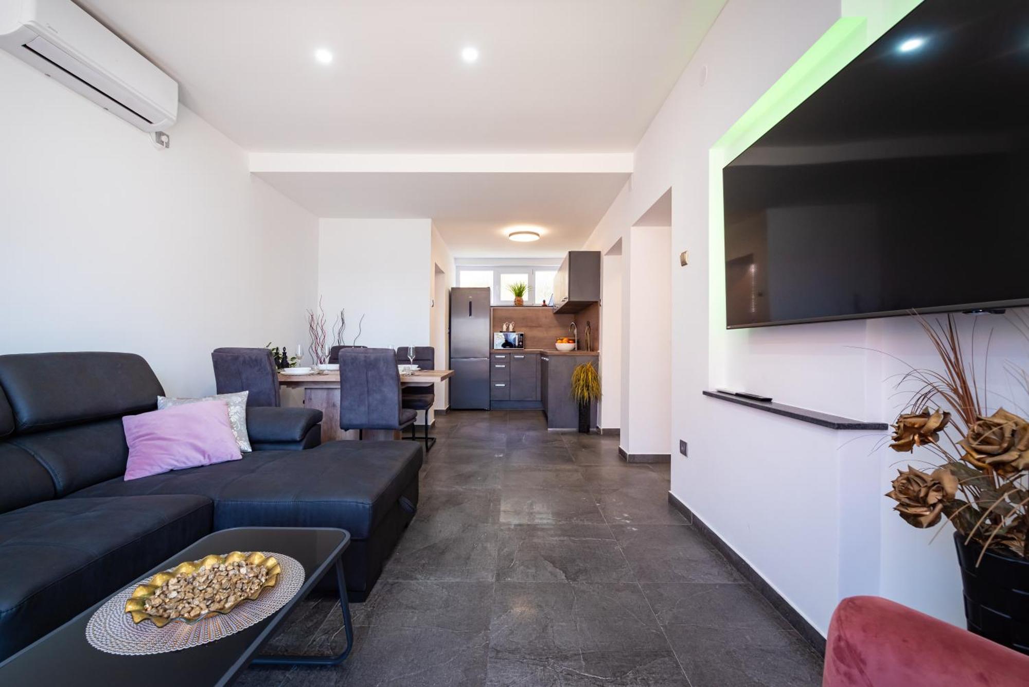 Ferienwohnung Kolovare Garden Oasis - First Row By Sea Zadar Exterior foto