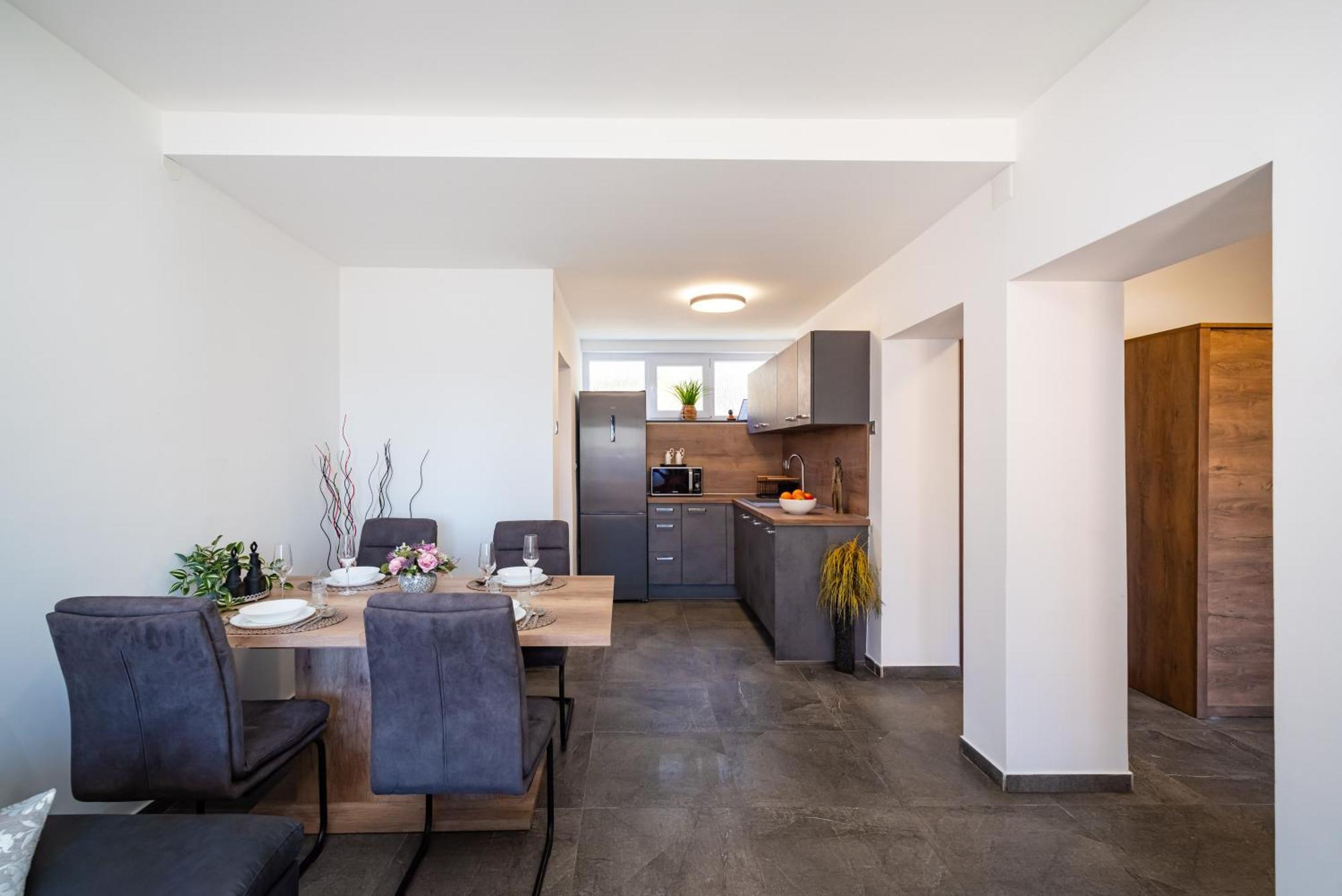 Ferienwohnung Kolovare Garden Oasis - First Row By Sea Zadar Exterior foto
