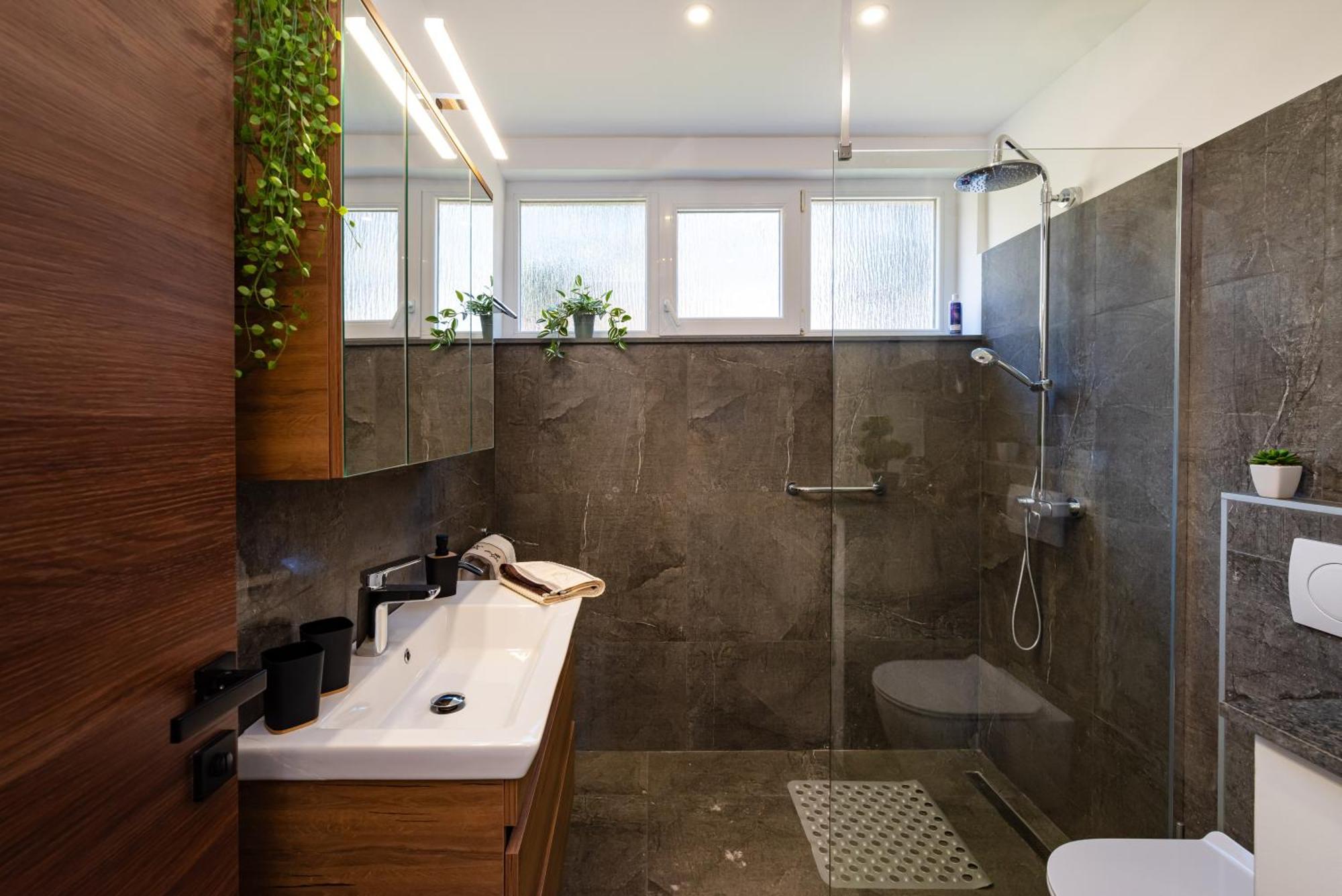 Ferienwohnung Kolovare Garden Oasis - First Row By Sea Zadar Exterior foto