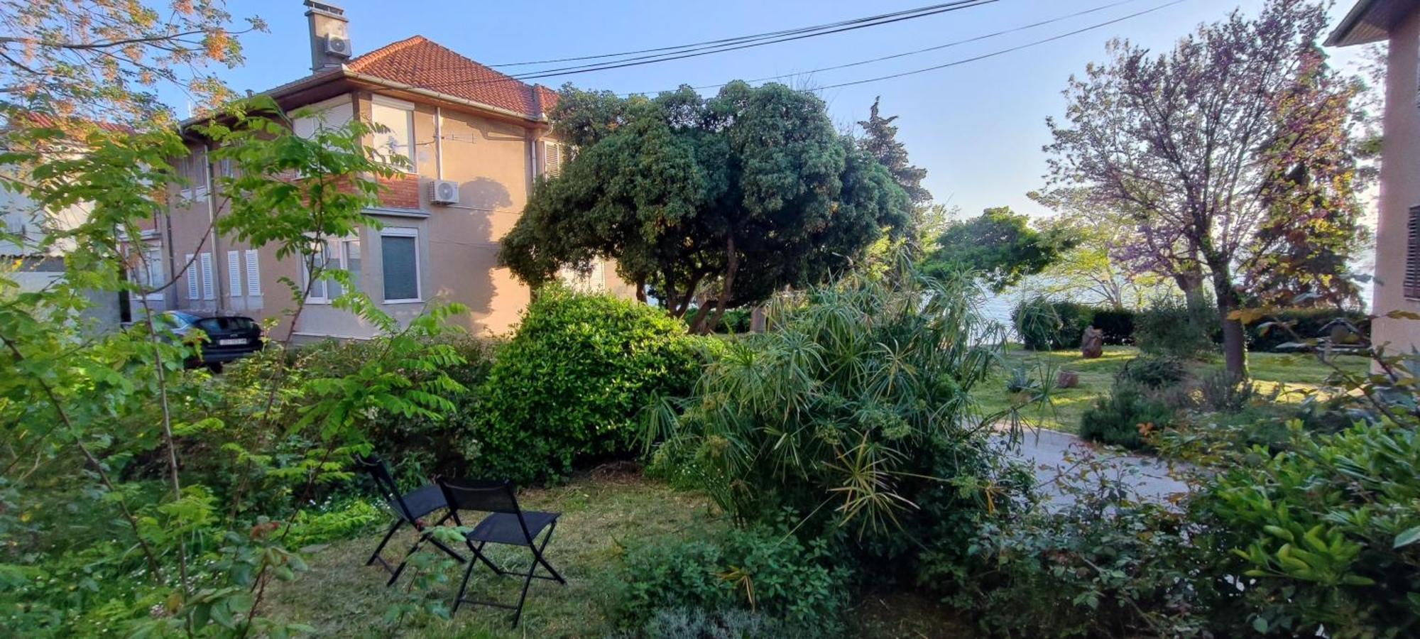 Ferienwohnung Kolovare Garden Oasis - First Row By Sea Zadar Exterior foto