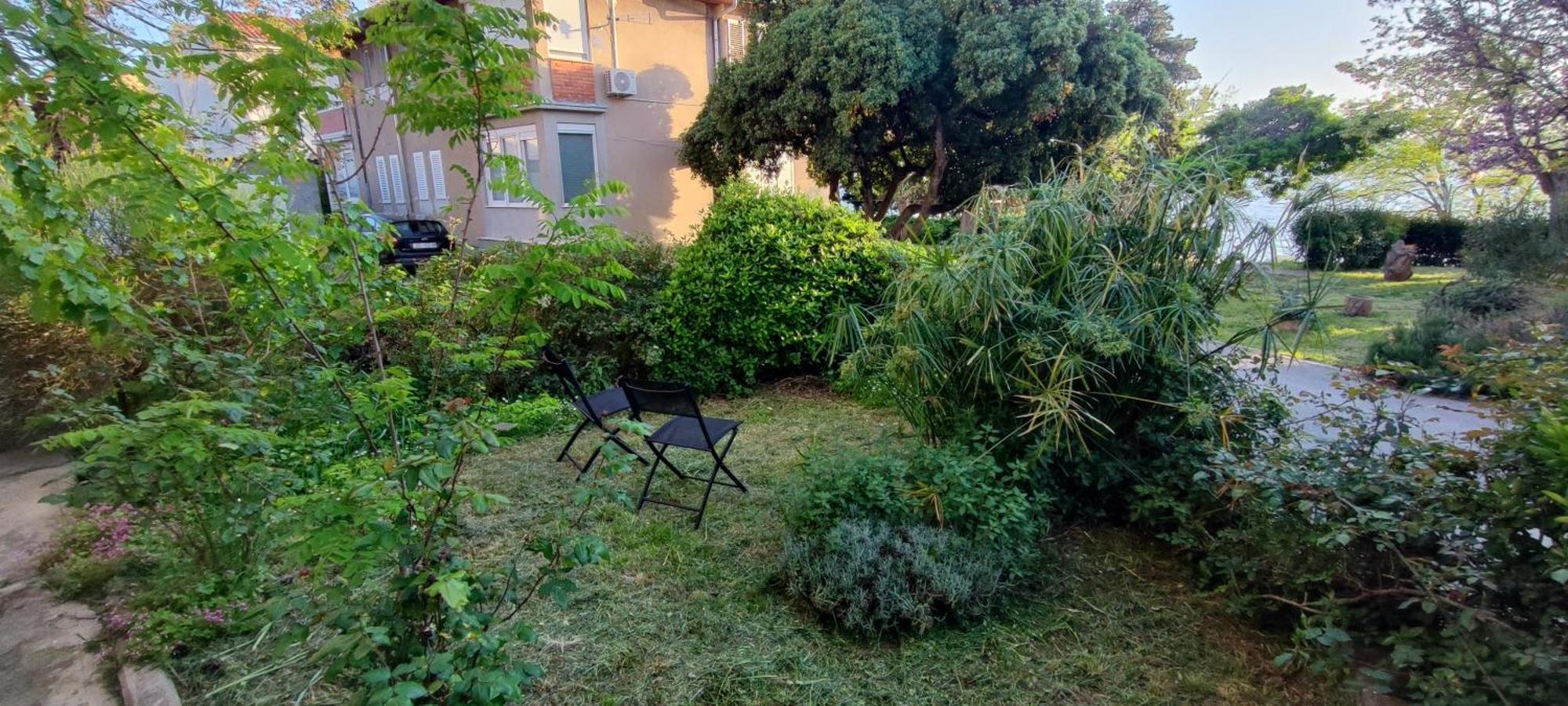 Ferienwohnung Kolovare Garden Oasis - First Row By Sea Zadar Exterior foto